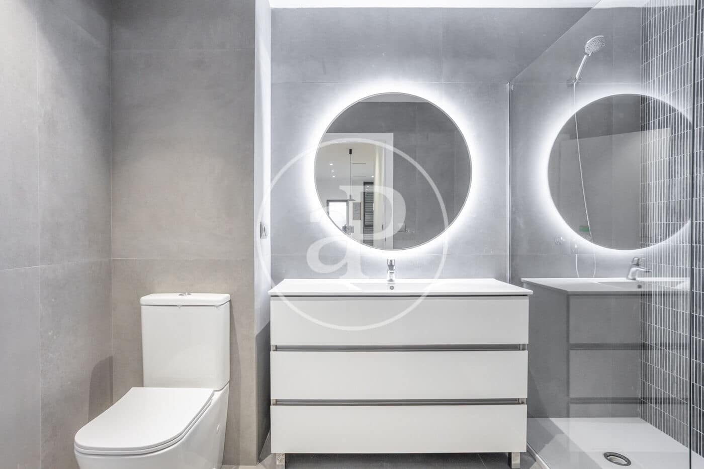 Apartamento de 2 habitaciones en València ciudad en alquiler - 1.100 € (Ref: 9674312)