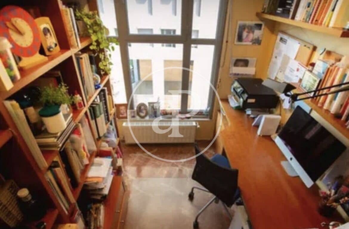 4 soveværelse Lejlighed til leje i Valencia by med swimmingpool - € 2.600 (Ref: 9674314)