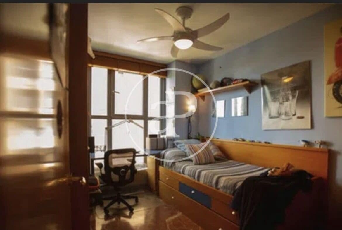 4 soveværelse Lejlighed til leje i Valencia by med swimmingpool - € 2.600 (Ref: 9674314)