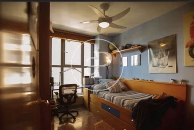 4 bedroom Apartment for rent in Ciutat de les Arts i de les Ciencies, Valencia city with pool - € 2,600 (Ref: 9674314)