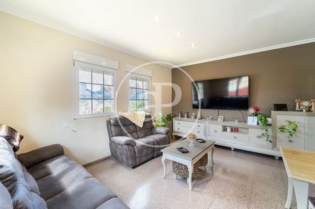 4 bedroom Villa for sale in Alcoy / Alcoi with pool - € 430,000 (Ref: 9674315)