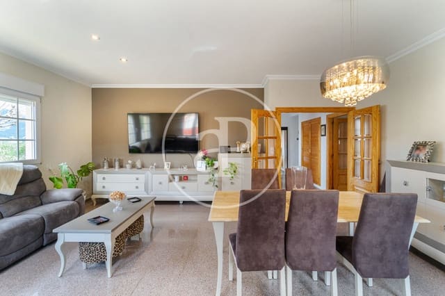 4 bedroom Villa for sale in Alcoy / Alcoi with pool - € 430,000 (Ref: 9674315)