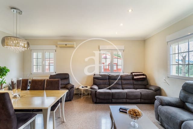 4 bedroom Villa for sale in Alcoy / Alcoi with pool - € 430,000 (Ref: 9674315)