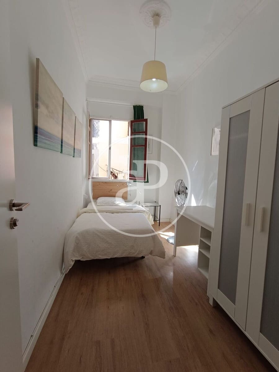 Appartement de 4 chambres à louer à Valence ville - 2 000 € (Ref: 9677573)