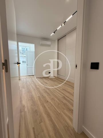 2 soverom Leilighet til salgs i Russafa, Valencia by - € 399 000 (Ref: 9677575)