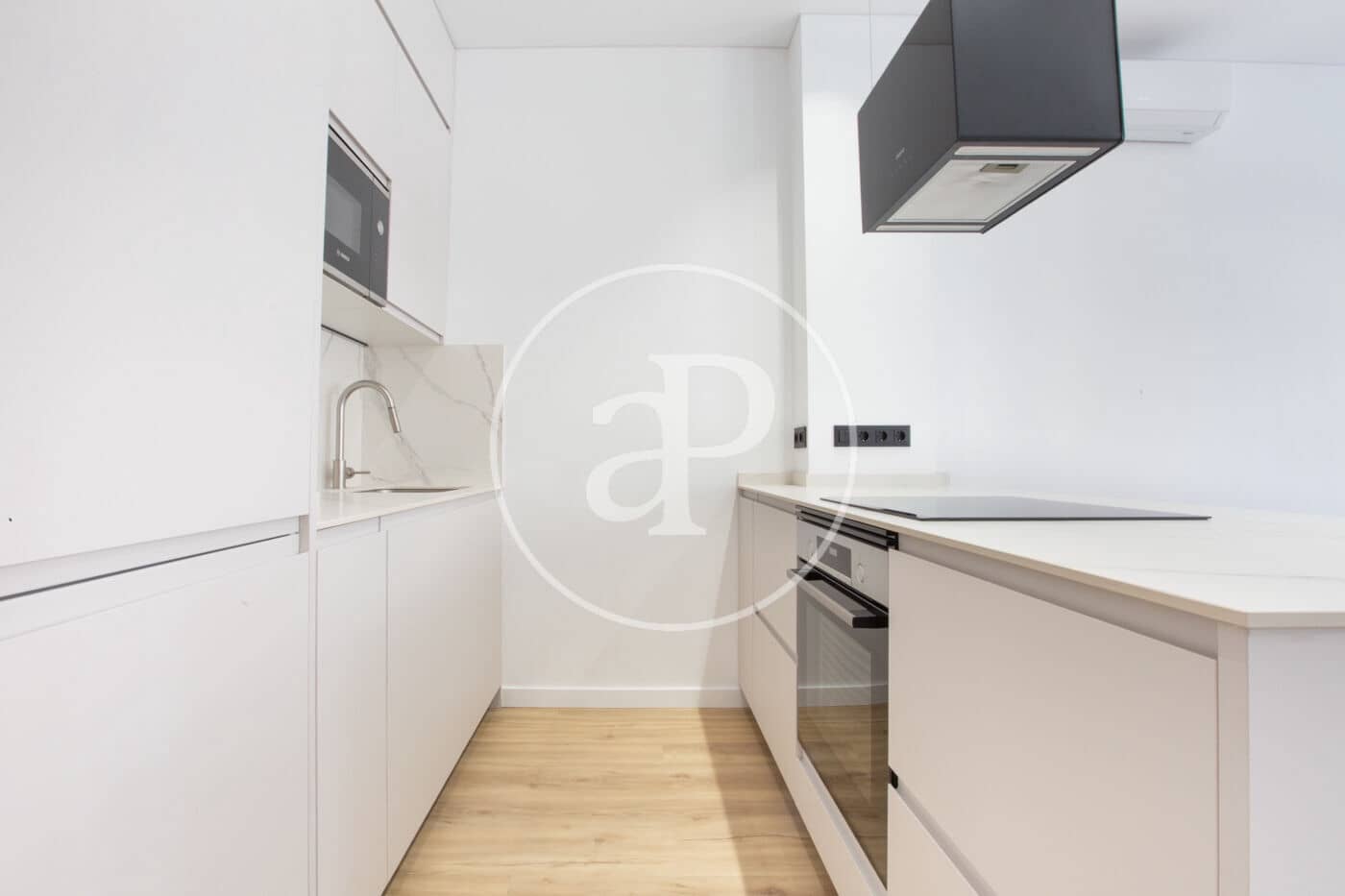 2 soveværelse Lejlighed til salg i Valencia by - € 399.000 (Ref: 9677575)