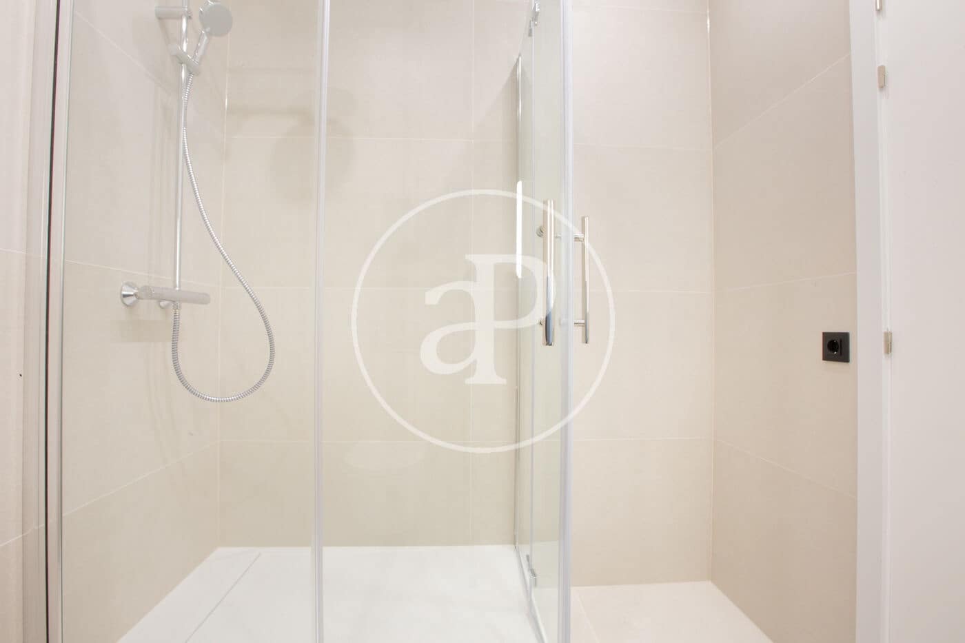 2 soveværelse Lejlighed til salg i Valencia by - € 399.000 (Ref: 9677575)