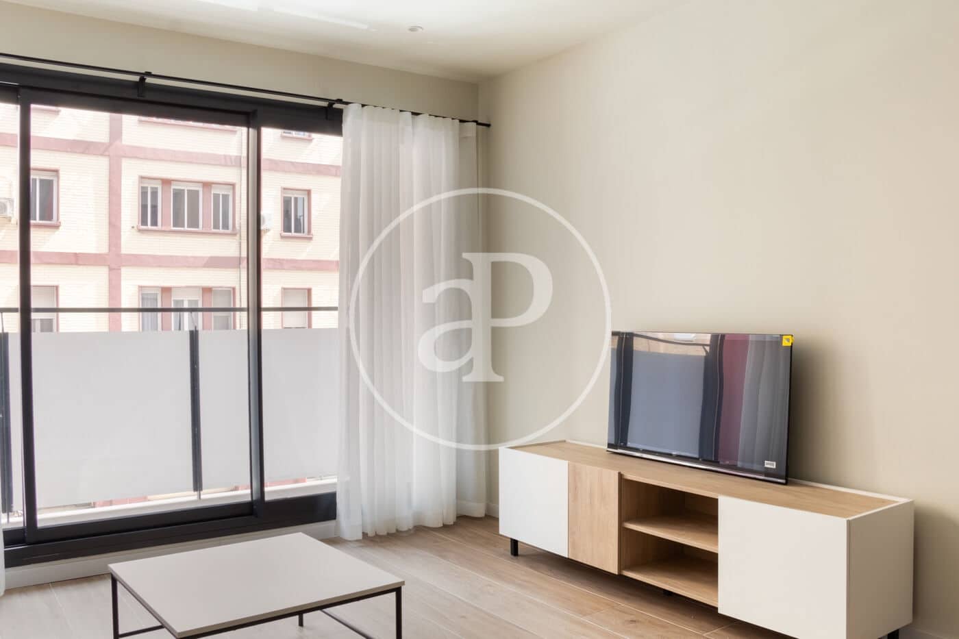 1 sypialnia Apartament do wynajęcia w Miasto Walencja - 1 250 € (Ref: 9686523)