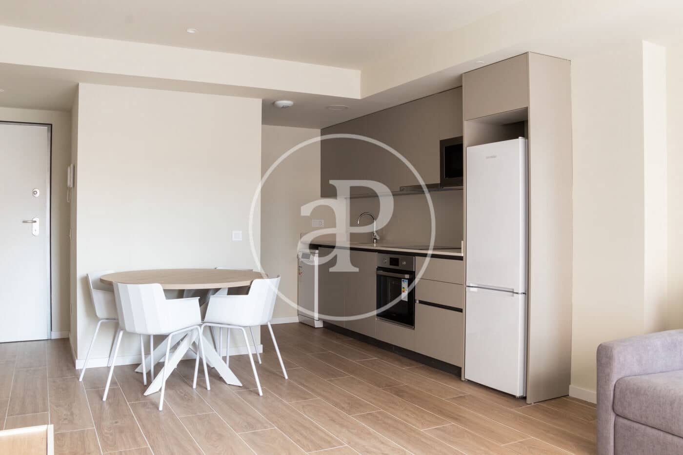 1 sypialnia Apartament do wynajęcia w Miasto Walencja - 1 250 € (Ref: 9686523)