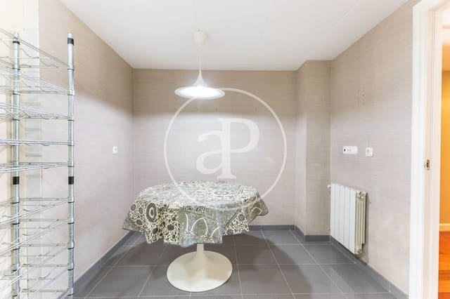 3 quarto Apartamento para arrendar em Ciutat de les Arts i de les Ciencies, Valência cidade - 2 900 € (Ref: 9686524)