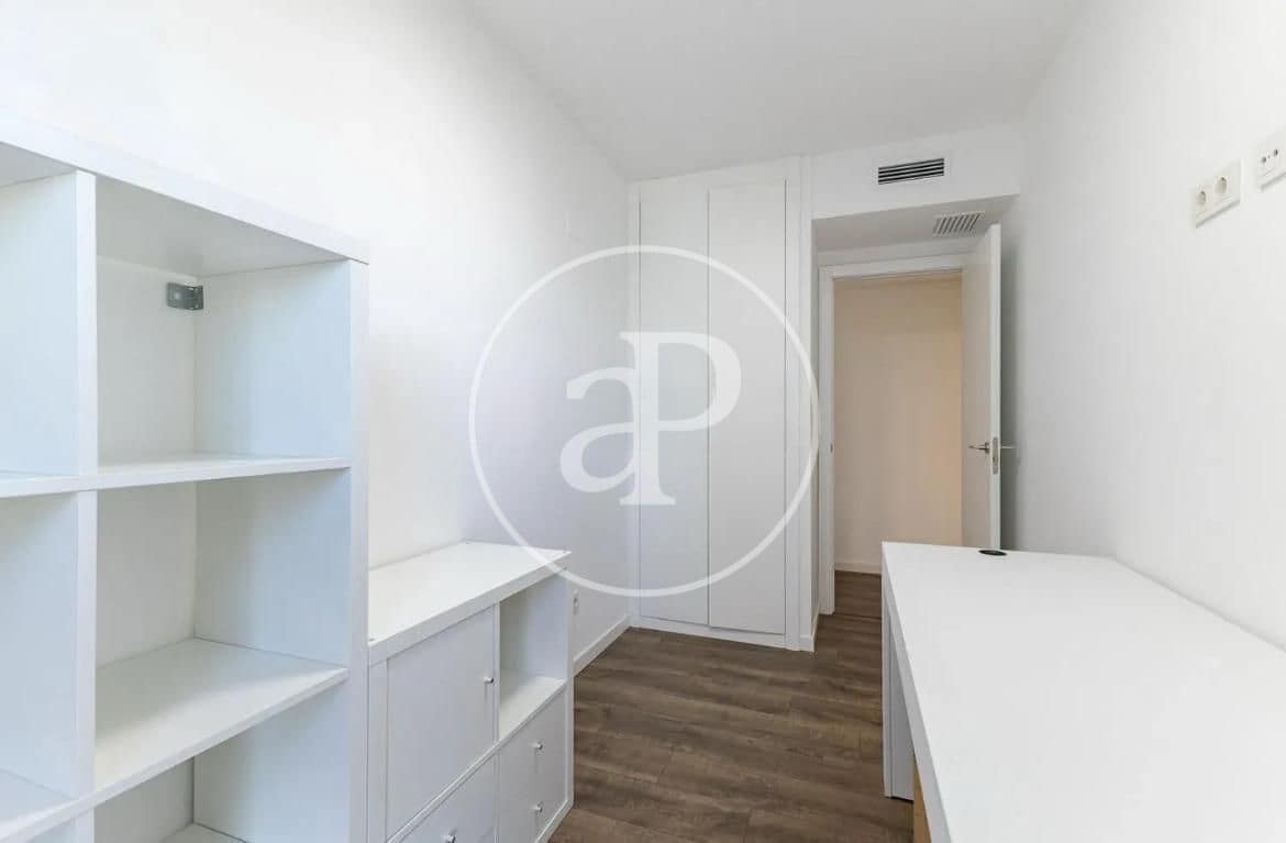 2 slaapkamer Appartement te koop in Valencia stad met zwembad - € 520.000 (Ref: 9686526)