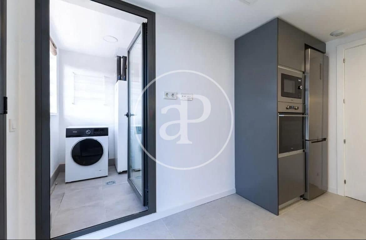 2 slaapkamer Appartement te koop in Valencia stad met zwembad - € 520.000 (Ref: 9686526)
