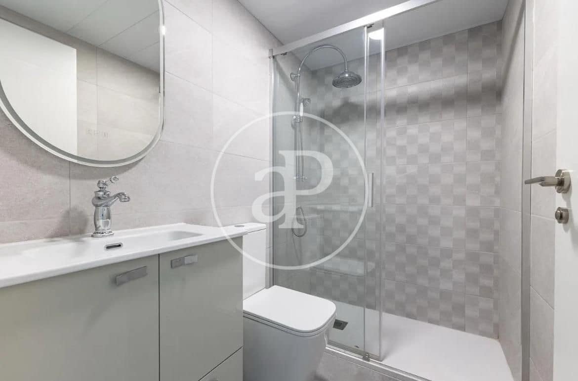 2 slaapkamer Appartement te koop in Valencia stad met zwembad - € 520.000 (Ref: 9686526)