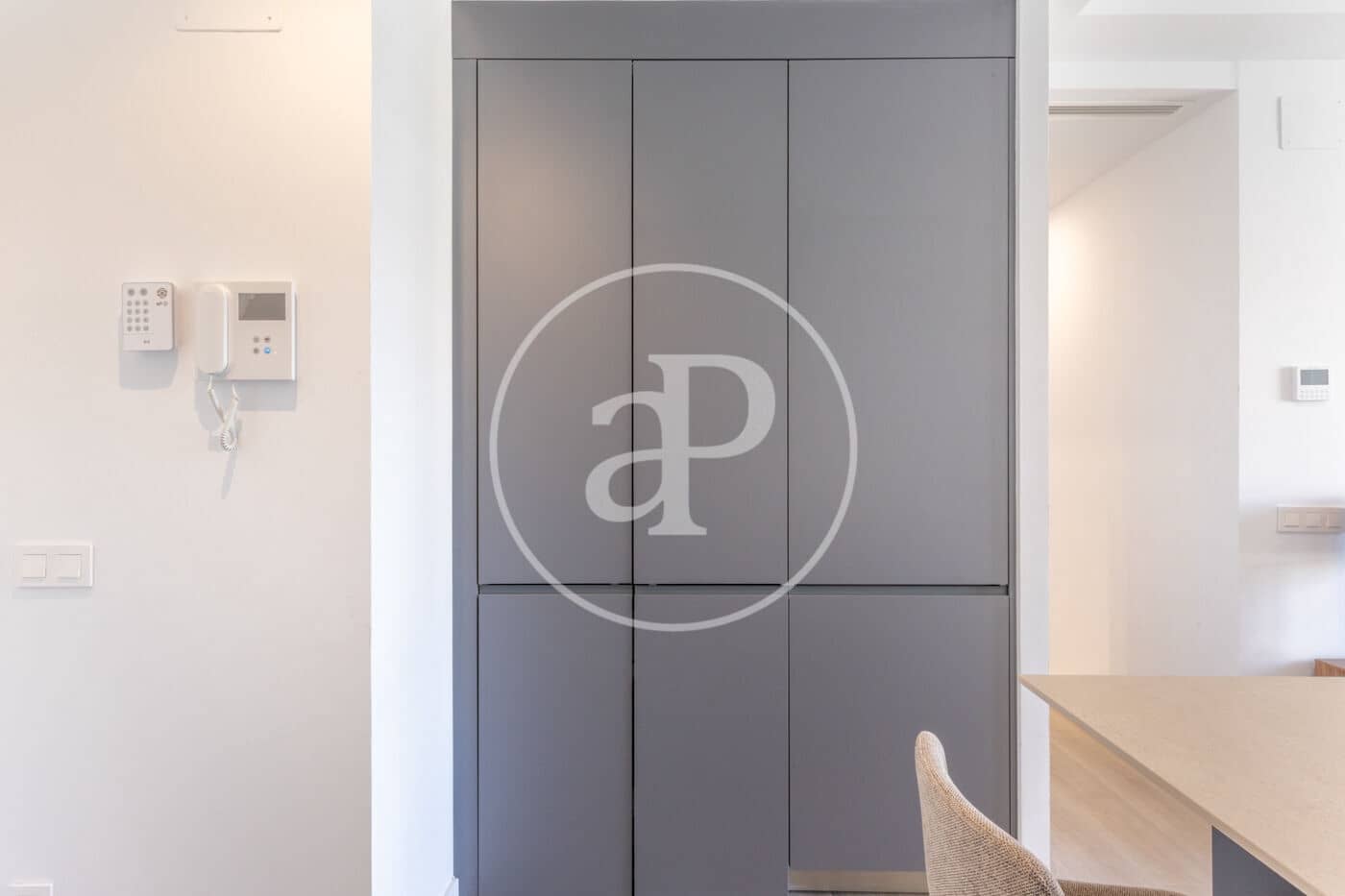 2 quarto Apartamento para arrendar em Valencia cidade com piscina - 2 200 € (Ref: 9686528)