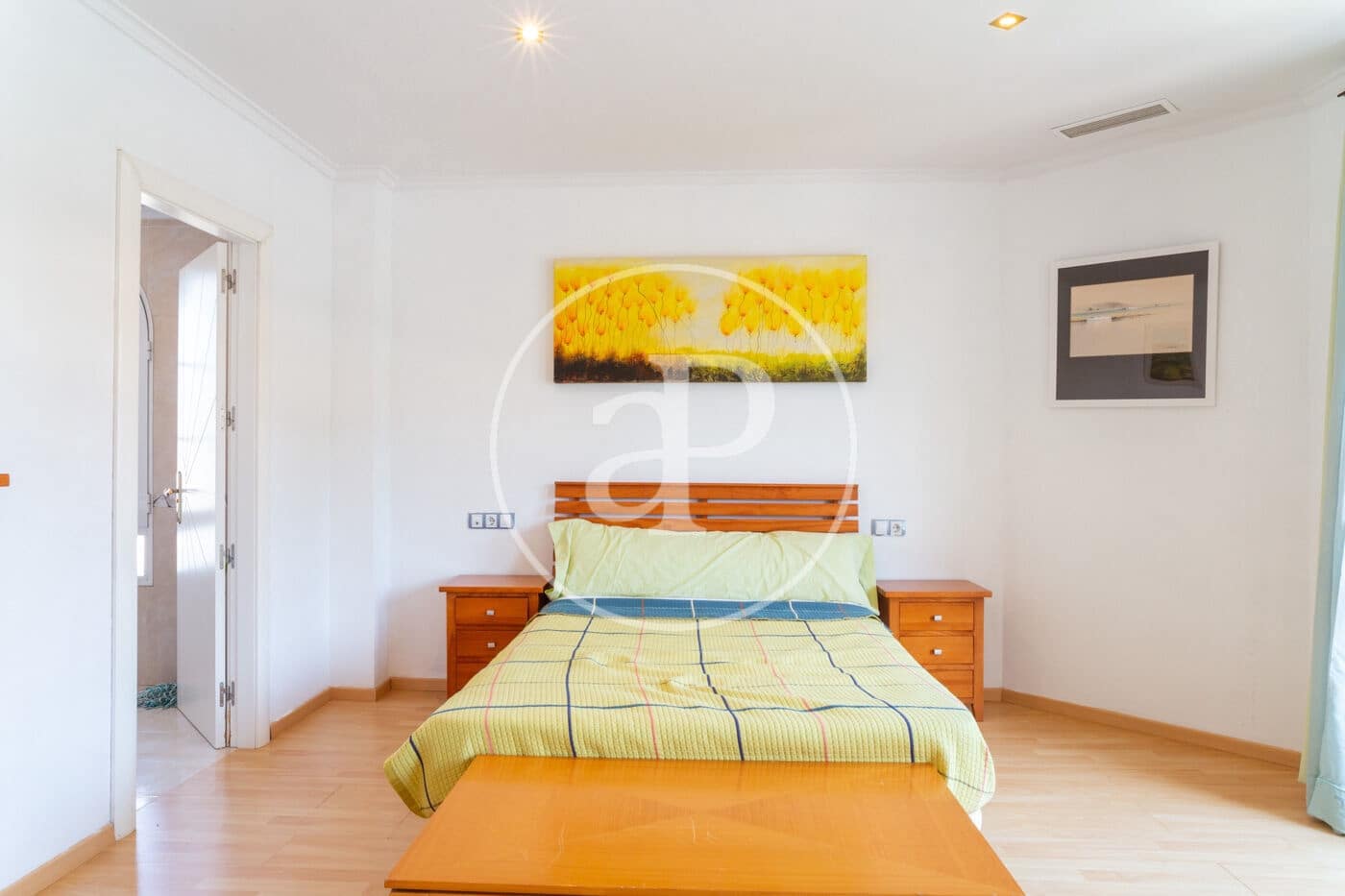 4 bedroom Villa for rent in L'Eliana with pool - € 3,900 (Ref: 9686529)