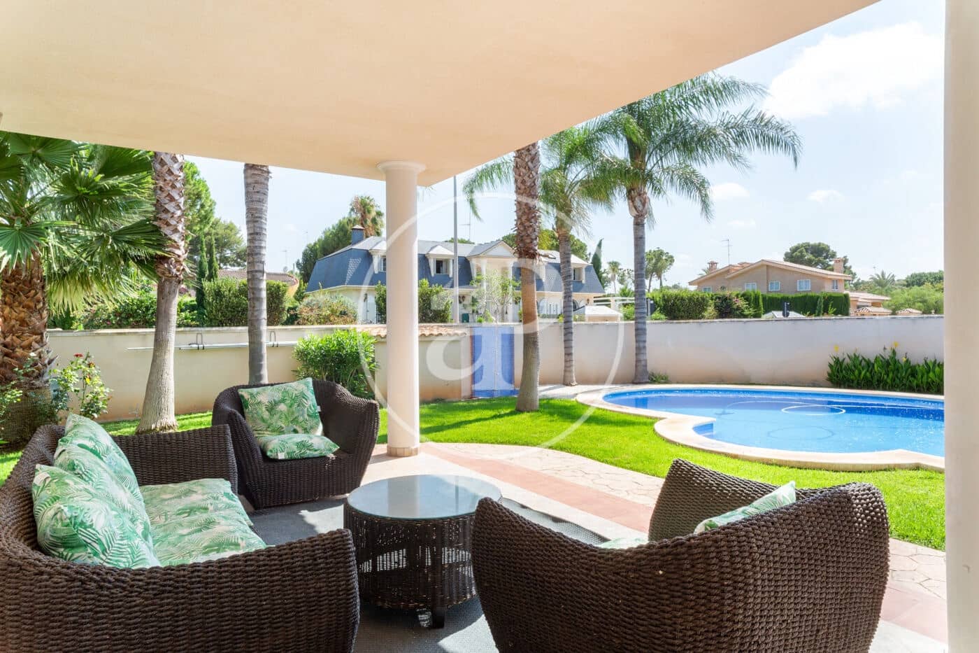 4 bedroom Villa for rent in L'Eliana with pool - € 3,900 (Ref: 9686529)