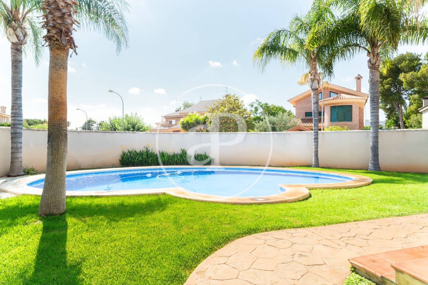 4 bedroom Villa for rent in L'Eliana with pool - € 3,900 (Ref: 9686529)