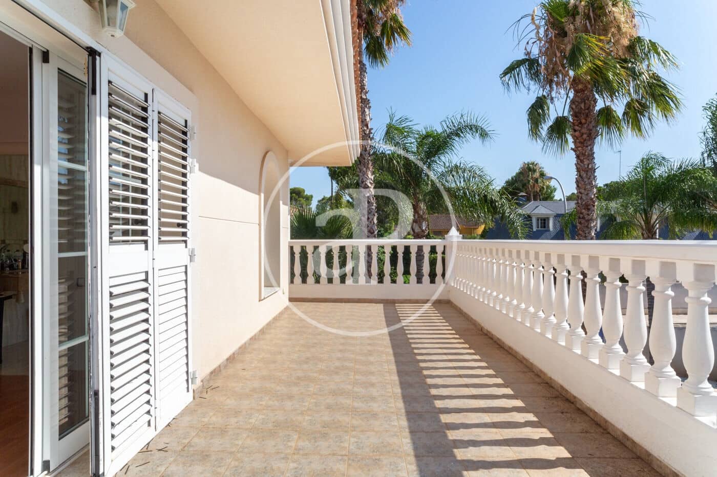 4 bedroom Villa for rent in L'Eliana with pool - € 3,900 (Ref: 9686529)