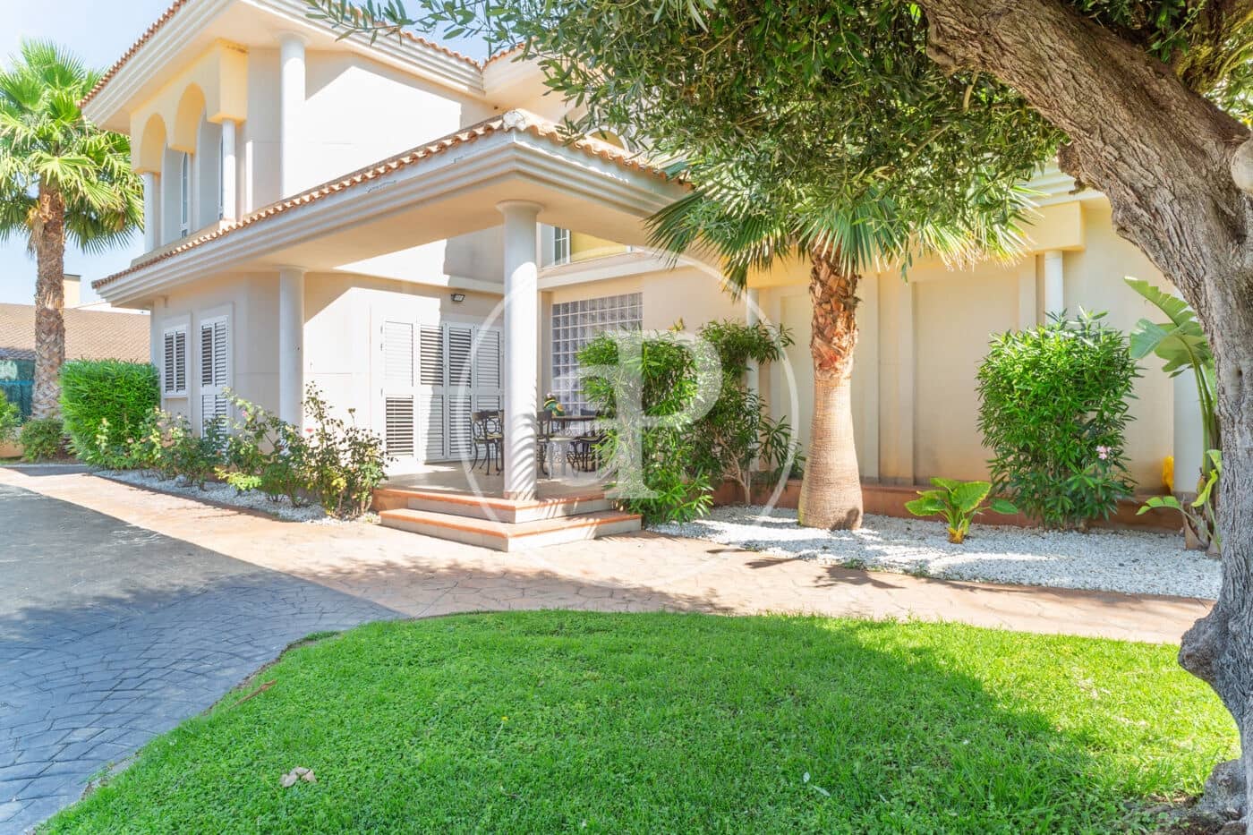 4 bedroom Villa for rent in L'Eliana with pool - € 3,900 (Ref: 9686529)