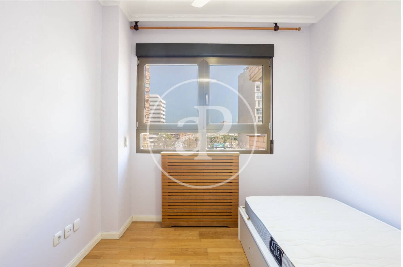 Apartamento de 3 habitaciones en València ciudad en alquiler con piscina - 2.500 € (Ref: 9690682)