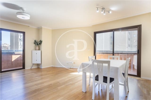 Apartamento de 3 habitaciones en Ciutat de les Arts i de les Ciencies, València ciudad en alquiler con piscina - 2.500 € (Ref: 9690682)