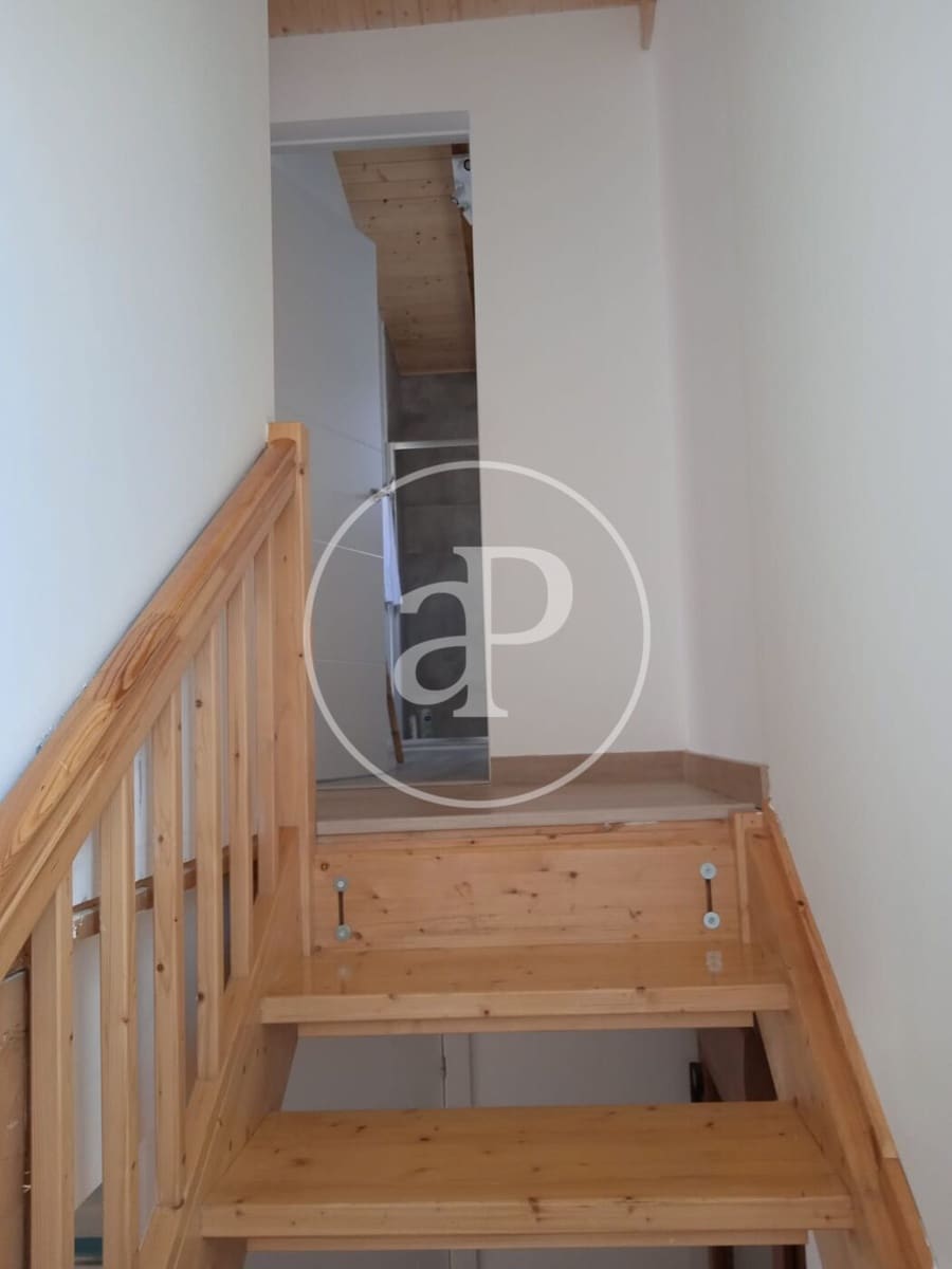 Villa/Maison de 4 chambres à louer à L'Eliana avec piscine - 2 300 € (Ref: 9690683)