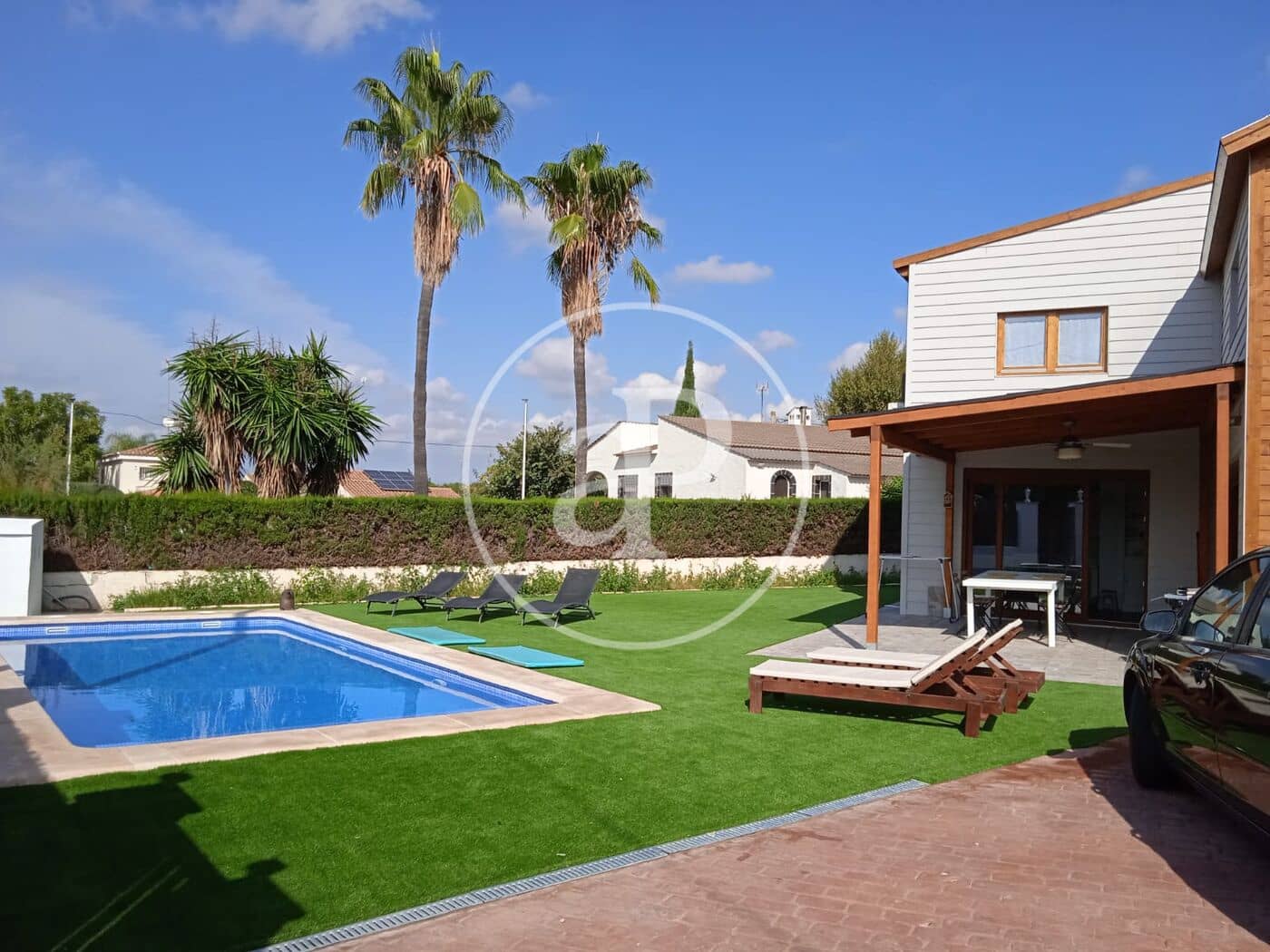 Villa/Maison de 4 chambres à louer à L'Eliana avec piscine - 2 300 € (Ref: 9690683)