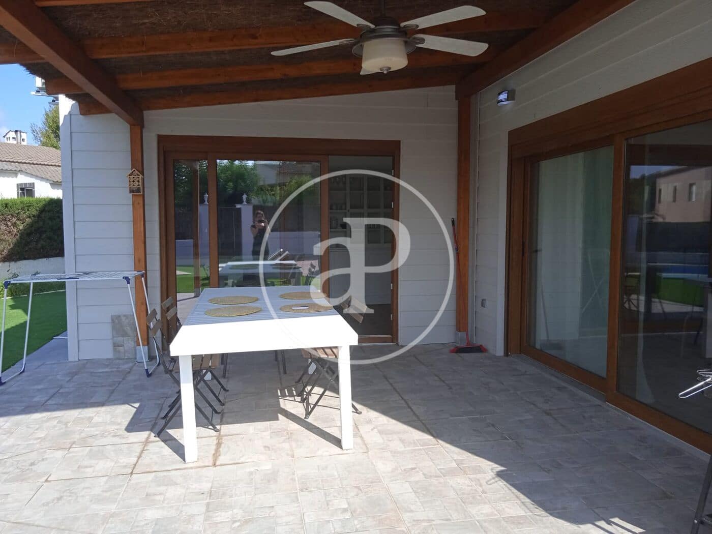 Villa/Maison de 4 chambres à louer à L'Eliana avec piscine - 2 300 € (Ref: 9690683)