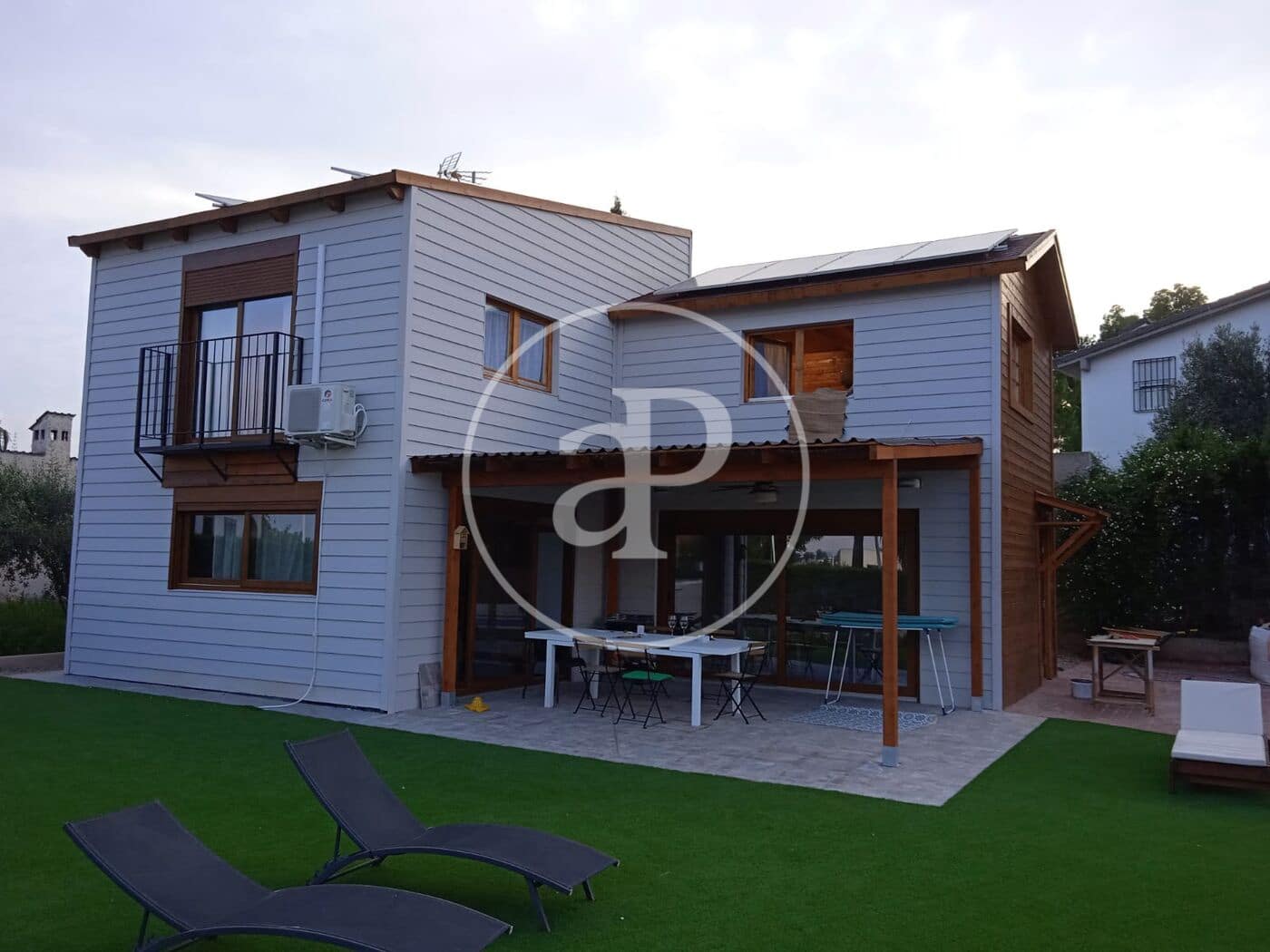 Villa/Maison de 4 chambres à louer à L'Eliana avec piscine - 2 300 € (Ref: 9690683)