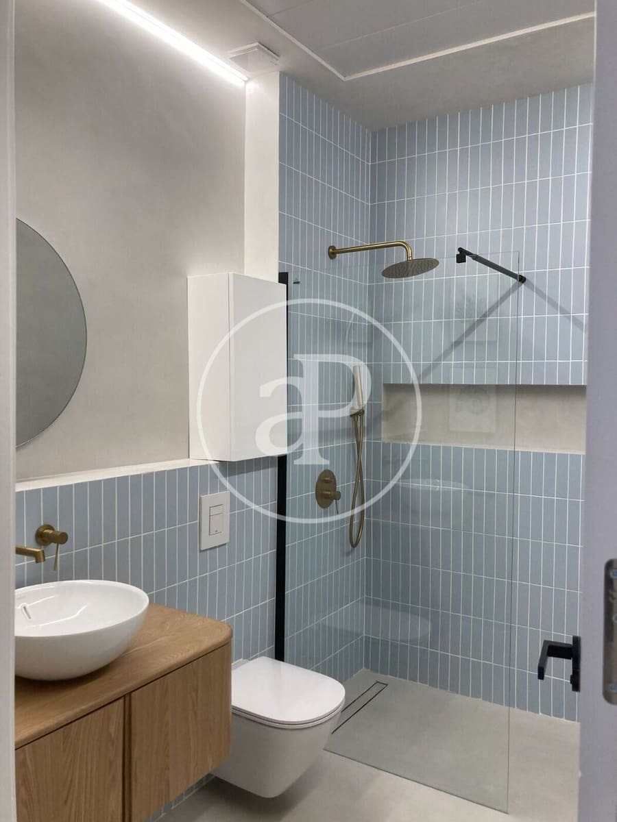 2 soverom Leilighet til leie i Valencia by - € 2 300 (Ref: 9690684)