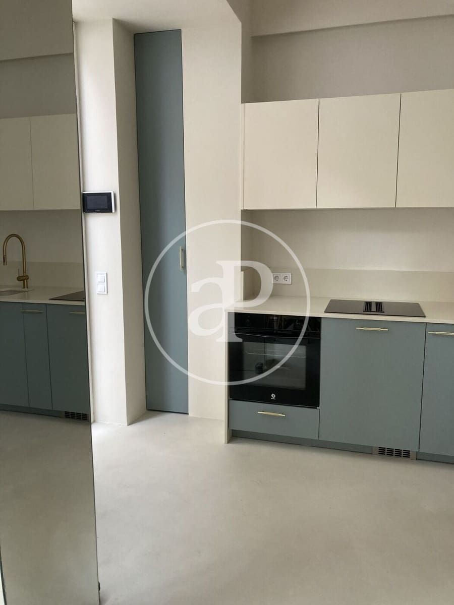 2 soverom Leilighet til leie i Valencia by - € 2 300 (Ref: 9690684)