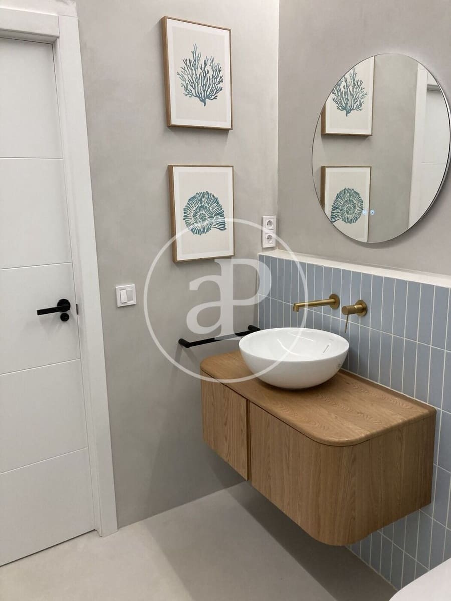 2 soverom Leilighet til leie i Valencia by - € 2 300 (Ref: 9690684)