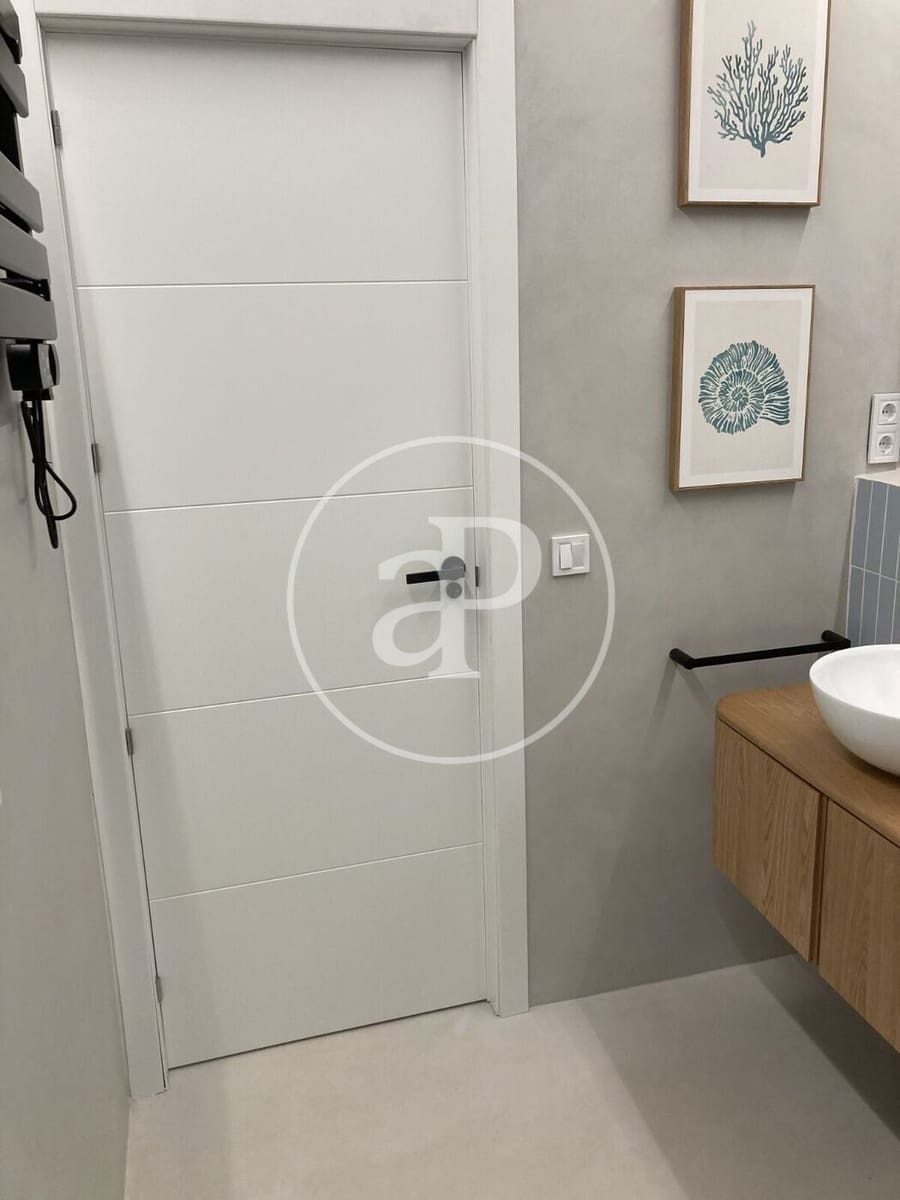 2 soverom Leilighet til leie i Valencia by - € 2 300 (Ref: 9690684)