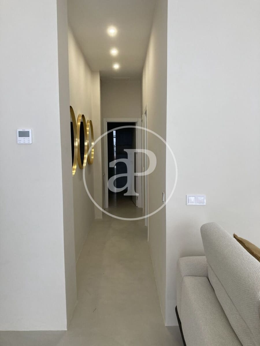 2 soverom Leilighet til leie i Valencia by - € 2 300 (Ref: 9690684)