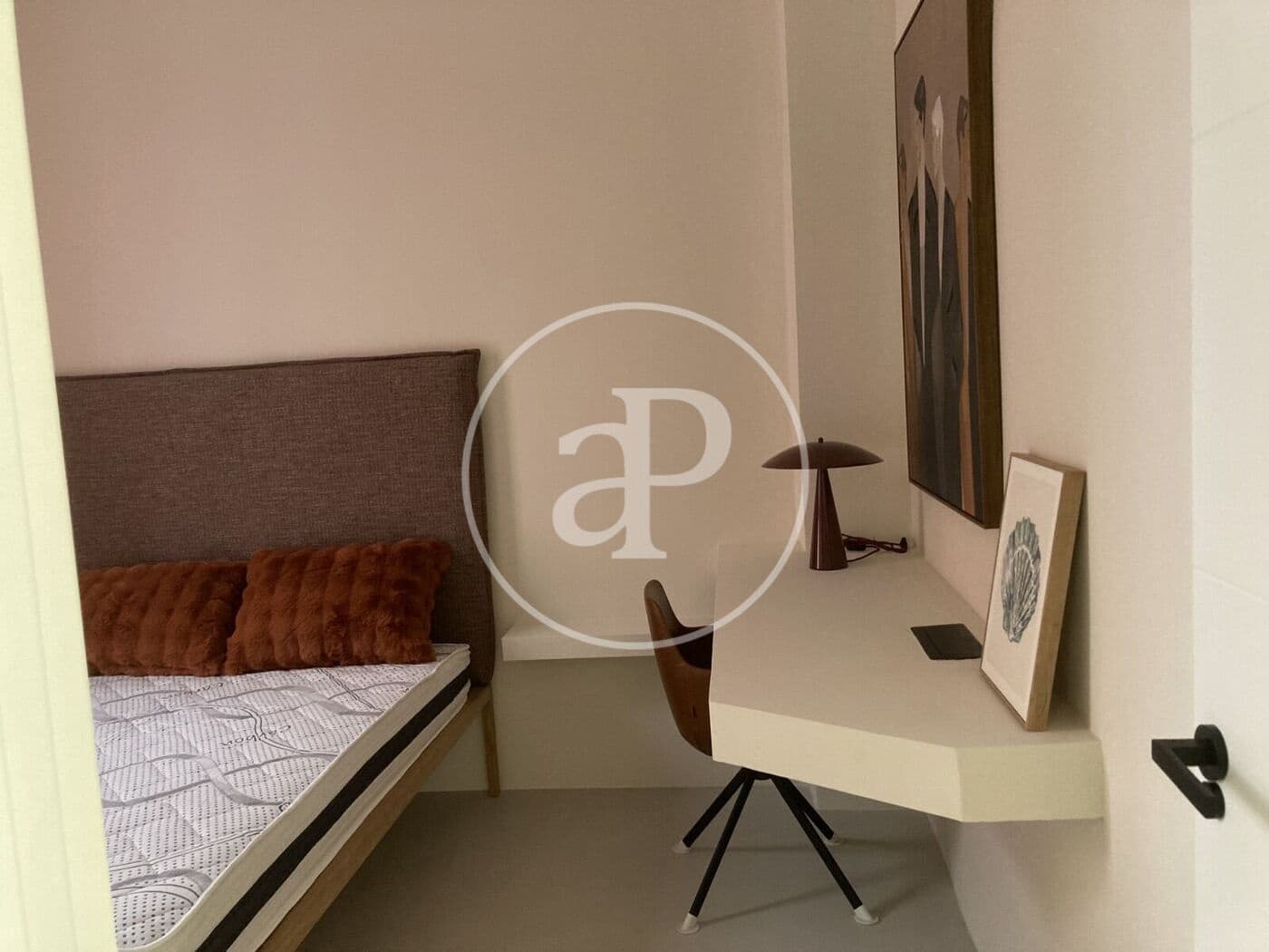 2 soverom Leilighet til leie i Valencia by - € 2 300 (Ref: 9690684)