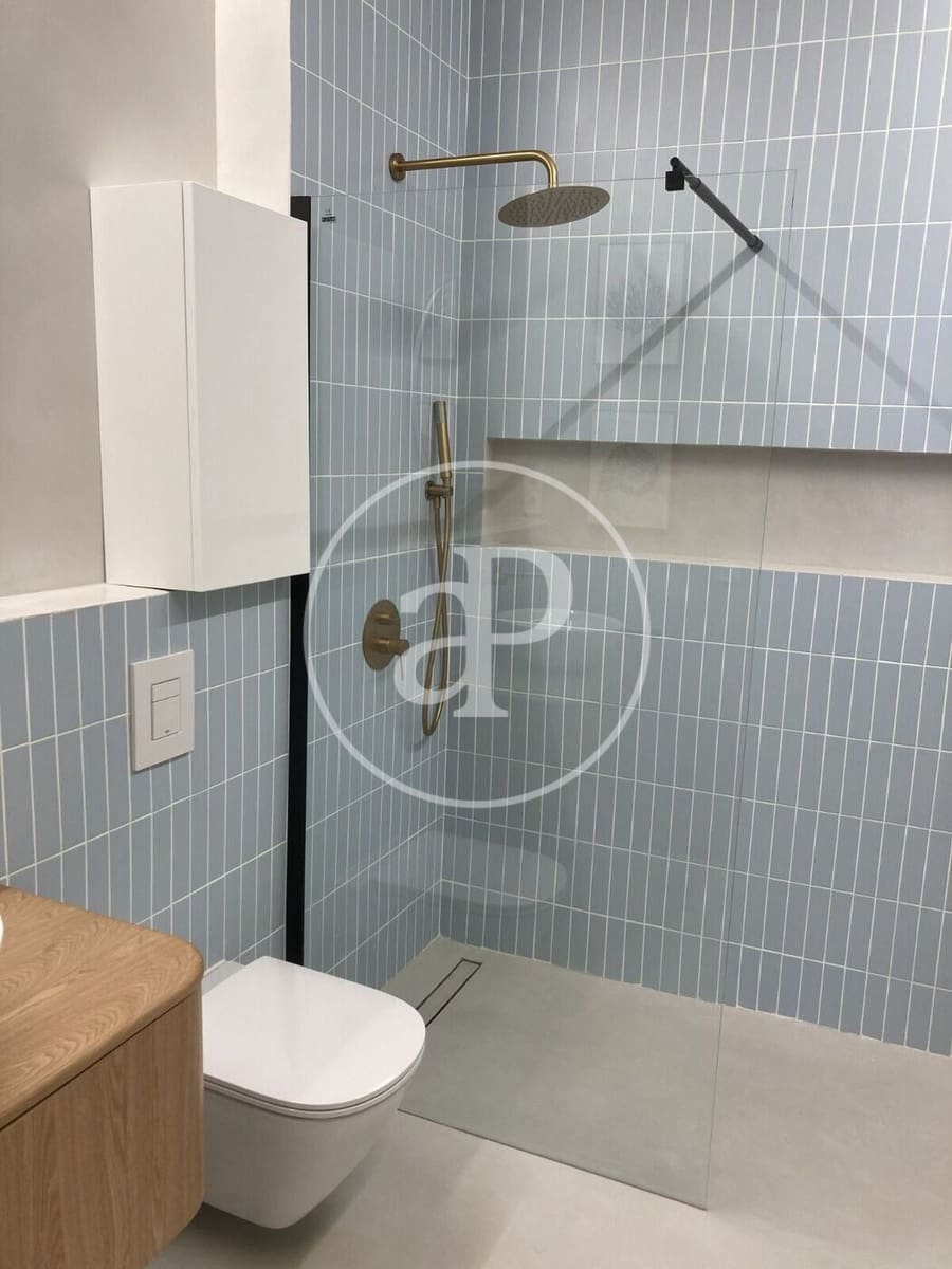 2 soverom Leilighet til leie i Valencia by - € 2 300 (Ref: 9690684)