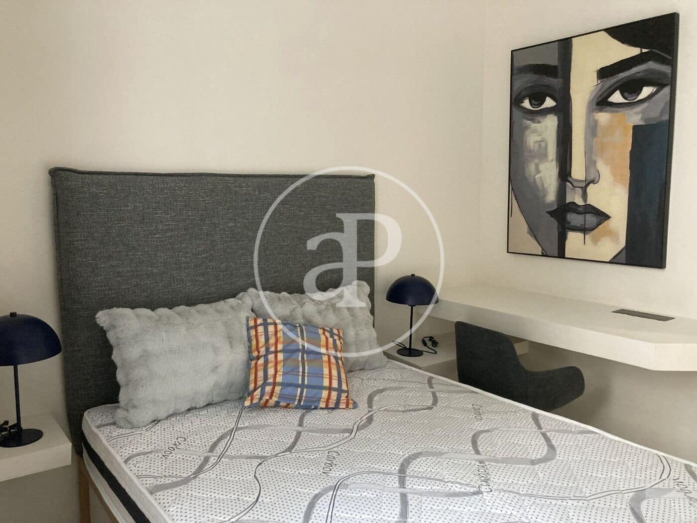 2 soverom Leilighet til leie i Valencia by - € 2 300 (Ref: 9690684)