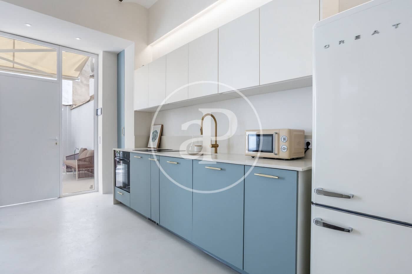 2 slaapkamer Appartement te huur in Valencia stad - € 2.000 (Ref: 9690684)
