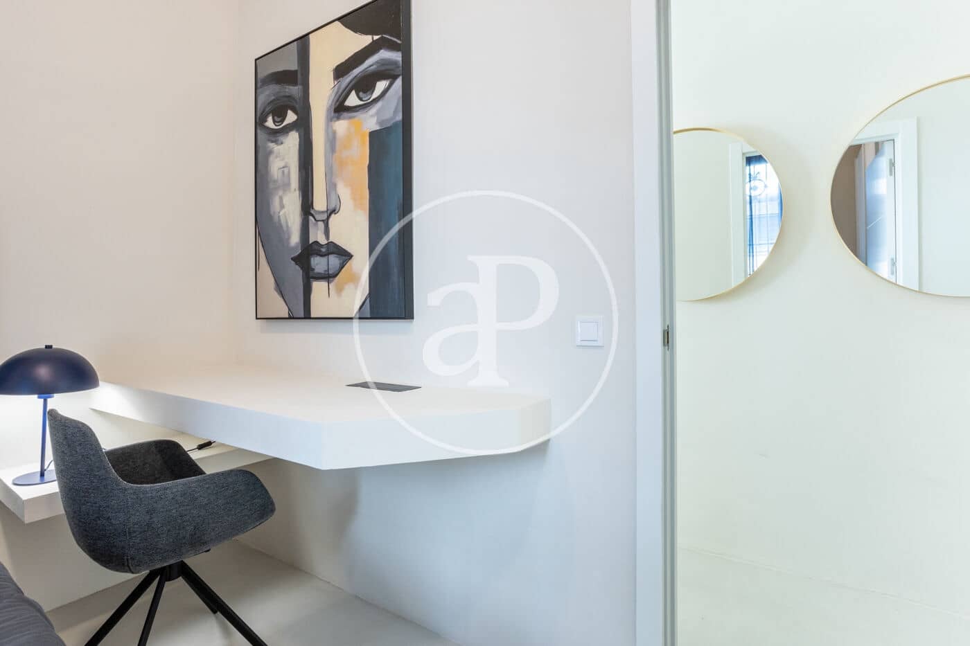 2 slaapkamer Appartement te huur in Valencia stad - € 2.000 (Ref: 9690684)