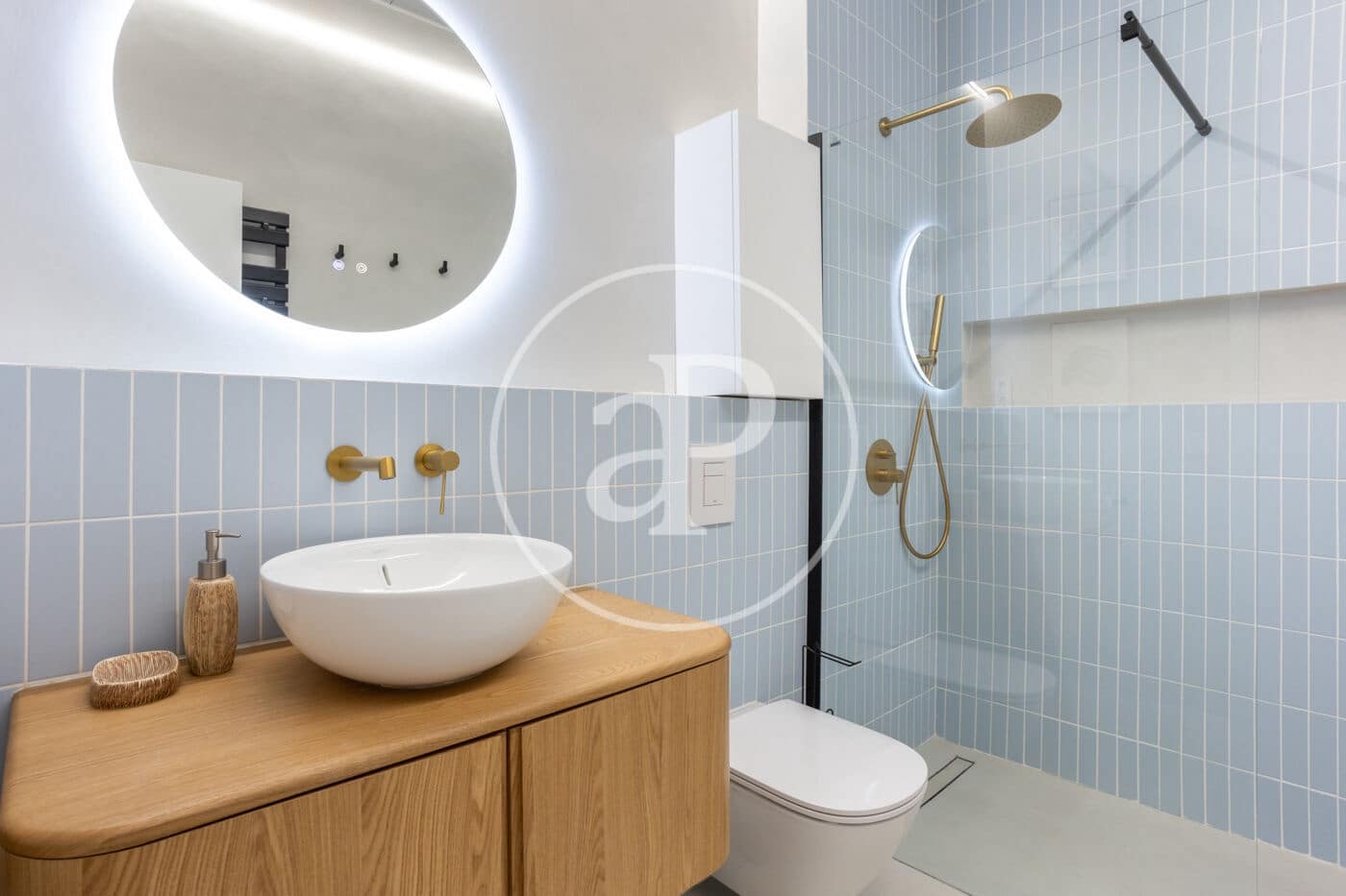 2 slaapkamer Appartement te huur in Valencia stad - € 2.000 (Ref: 9690684)