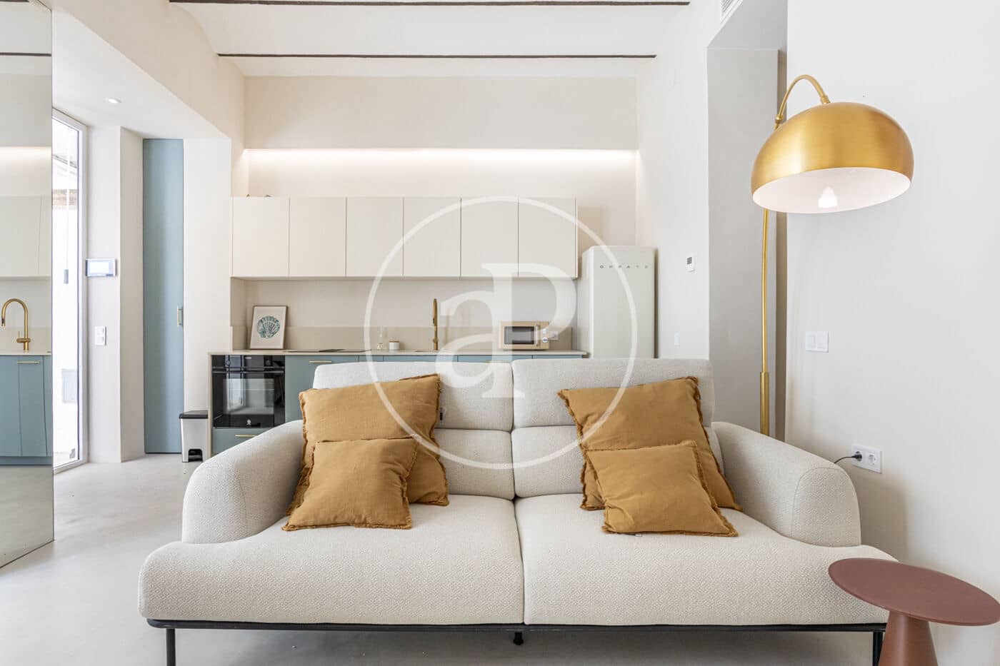 2 slaapkamer Appartement te huur in Valencia stad - € 2.000 (Ref: 9690684)