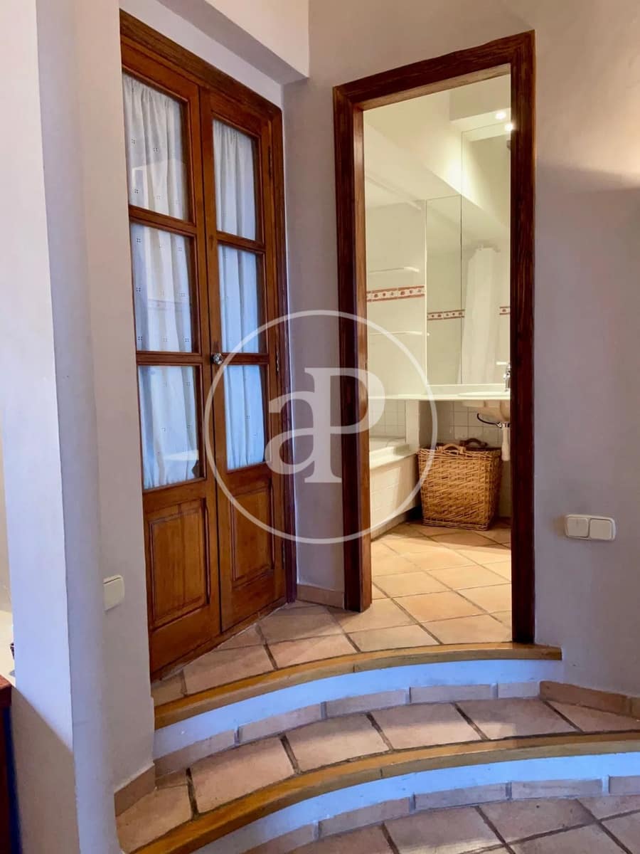 1 sypialnia Apartament do wynajęcia w Miasto Walencja - 1 350 € (Ref: 9695425)