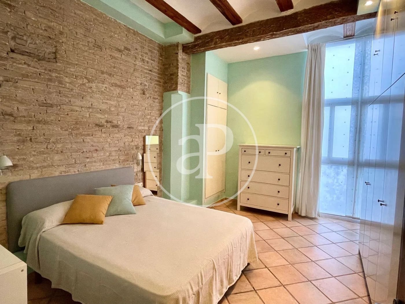 1 sypialnia Apartament do wynajęcia w Miasto Walencja - 1 350 € (Ref: 9695425)