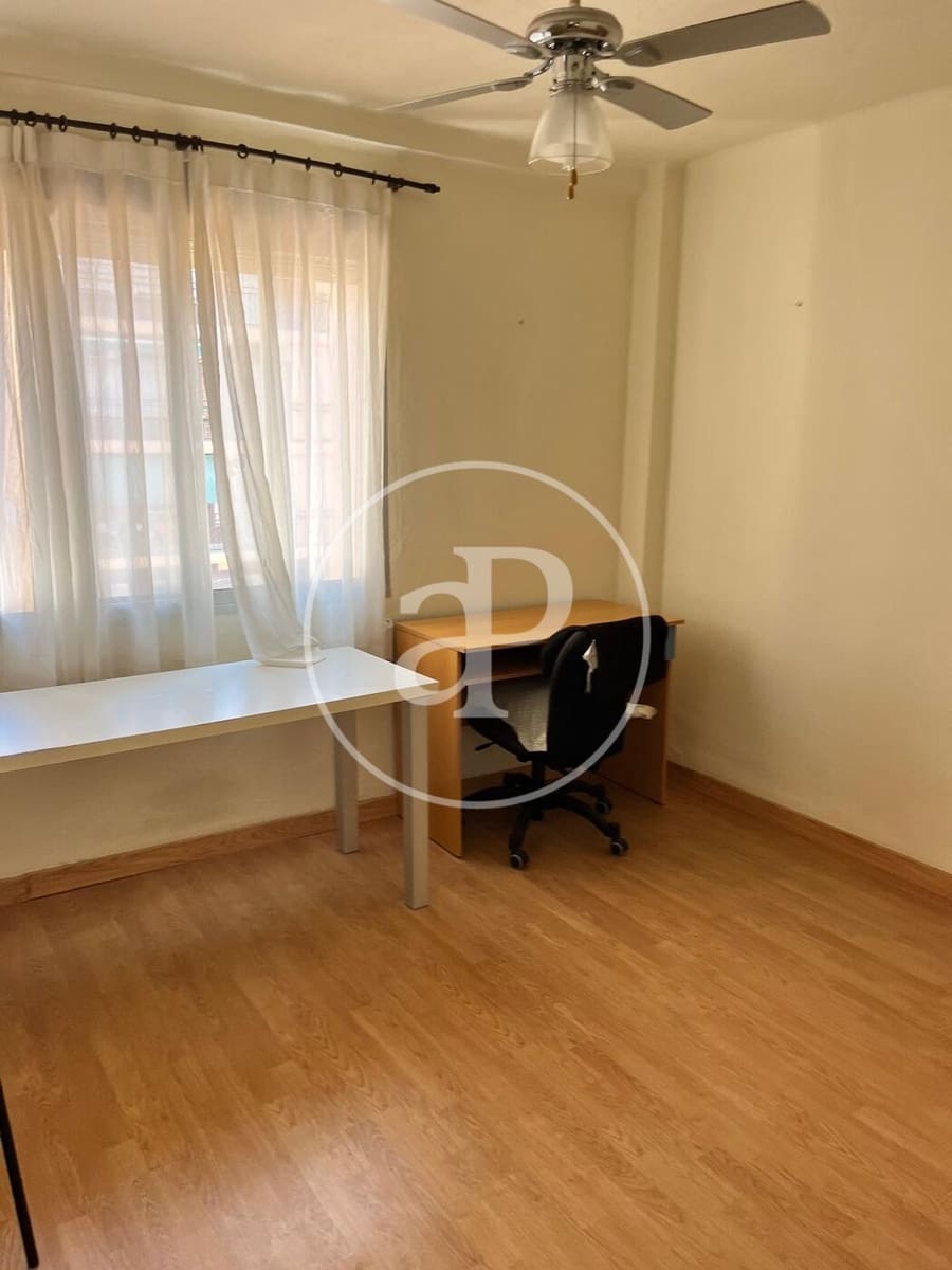 3 soverom Leilighet til leie i Valencia by - € 1 400 (Ref: 9701705)