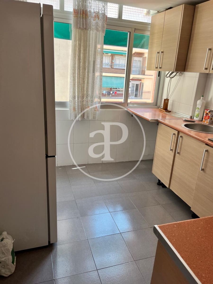 3 soverom Leilighet til leie i Valencia by - € 1 400 (Ref: 9701705)