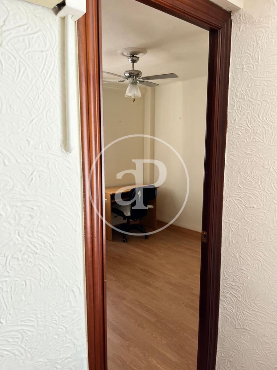 3 soverom Leilighet til leie i Valencia by - € 1 400 (Ref: 9701705)