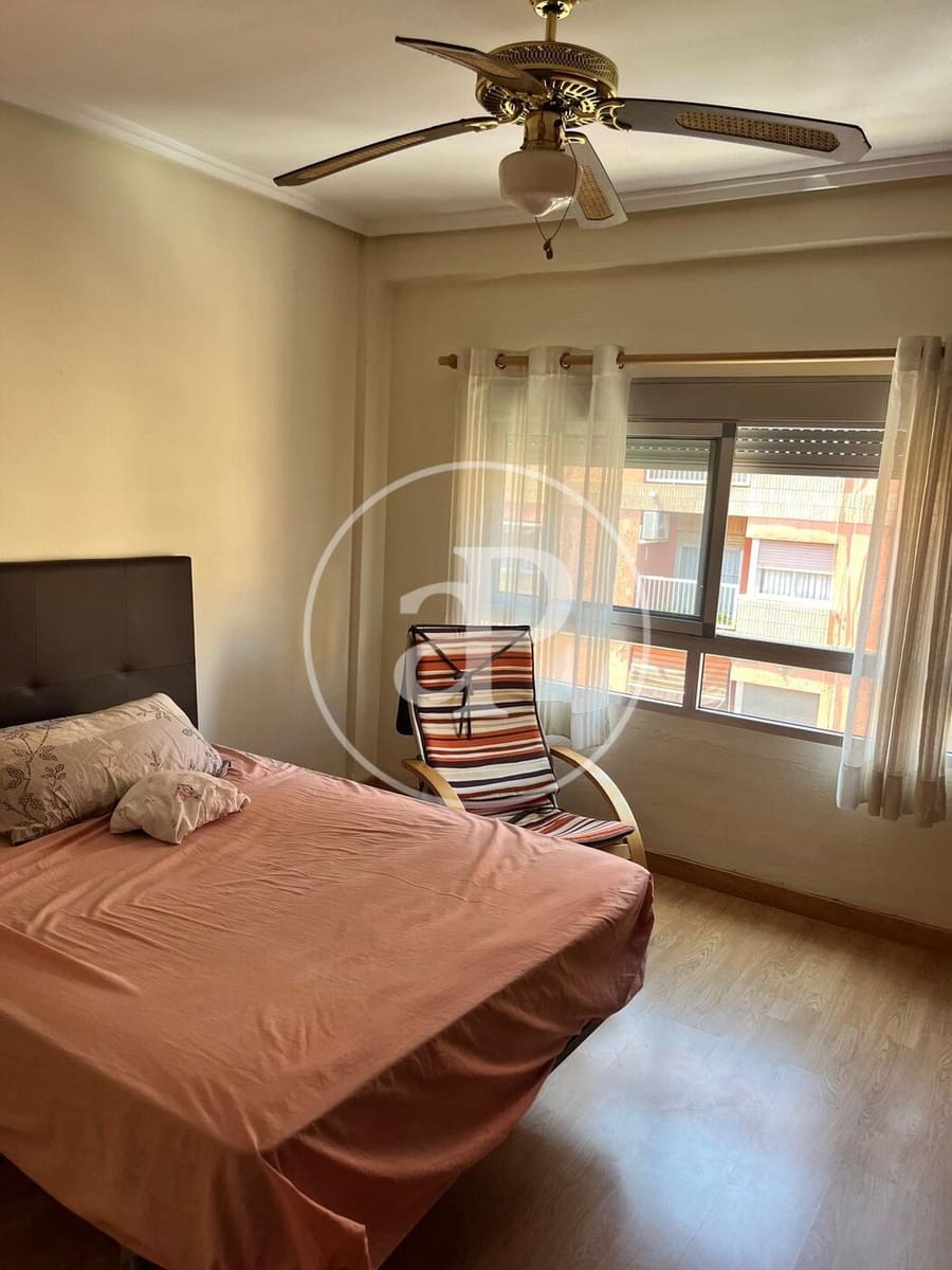 3 soverom Leilighet til leie i Valencia by - € 1 400 (Ref: 9701705)