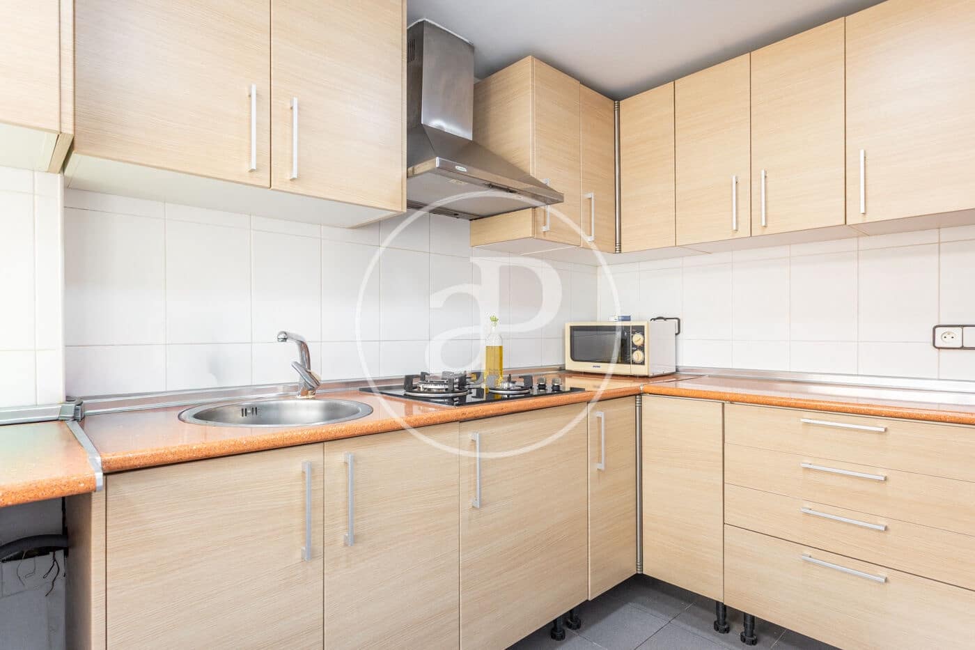 3 bedroom Apartment for rent in Valencia city - € 1,400 (Ref: 9701705)
