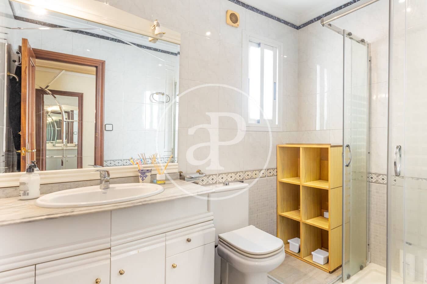3 bedroom Apartment for rent in Valencia city - € 1,400 (Ref: 9701705)