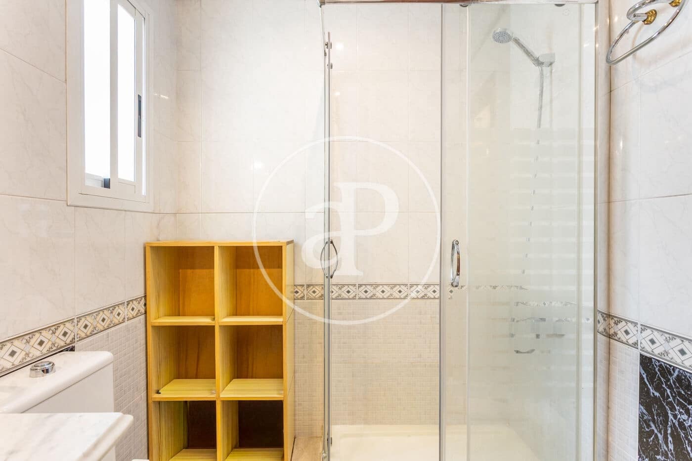 3 bedroom Apartment for rent in Valencia city - € 1,400 (Ref: 9701705)